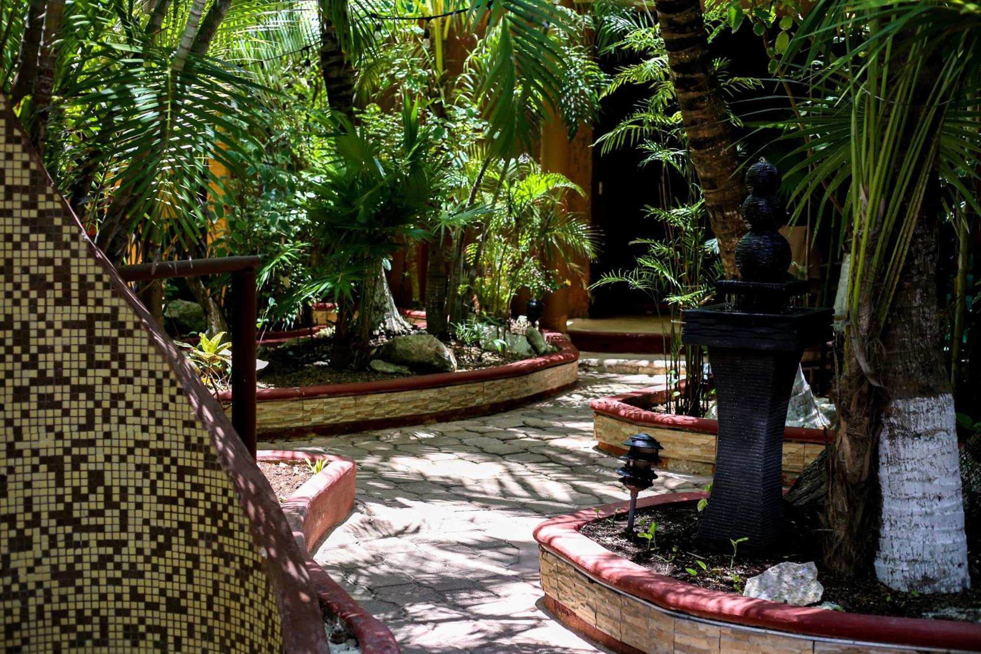 Cocos Cabanas Playa Del Carmen Adults Only Exteriör bild