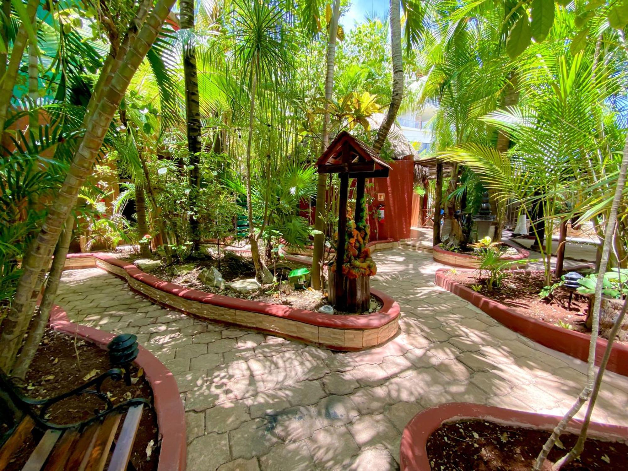 Cocos Cabanas Playa Del Carmen Adults Only Exteriör bild
