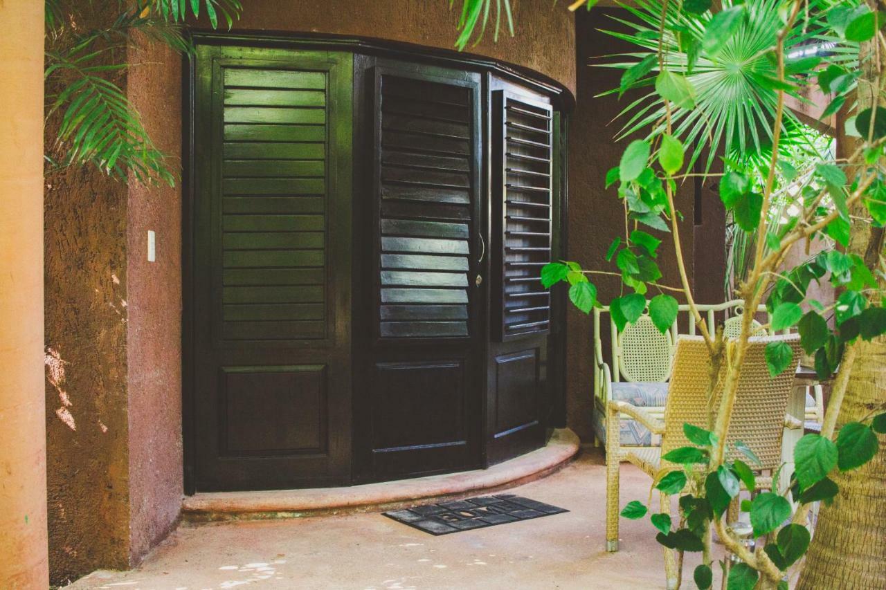 Cocos Cabanas Playa Del Carmen Adults Only Exteriör bild